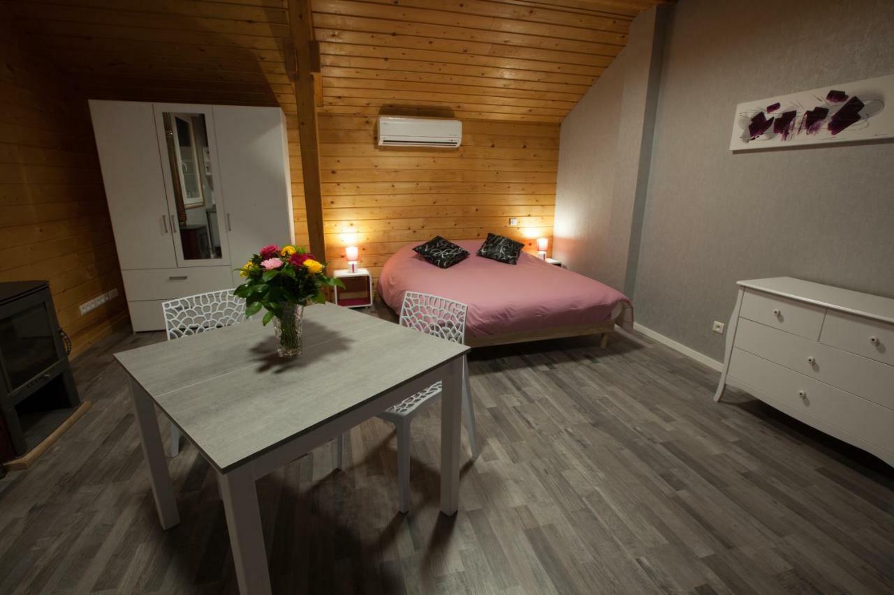 Chambres D'Hotes Les Houes La Grande Fosse Exterior foto